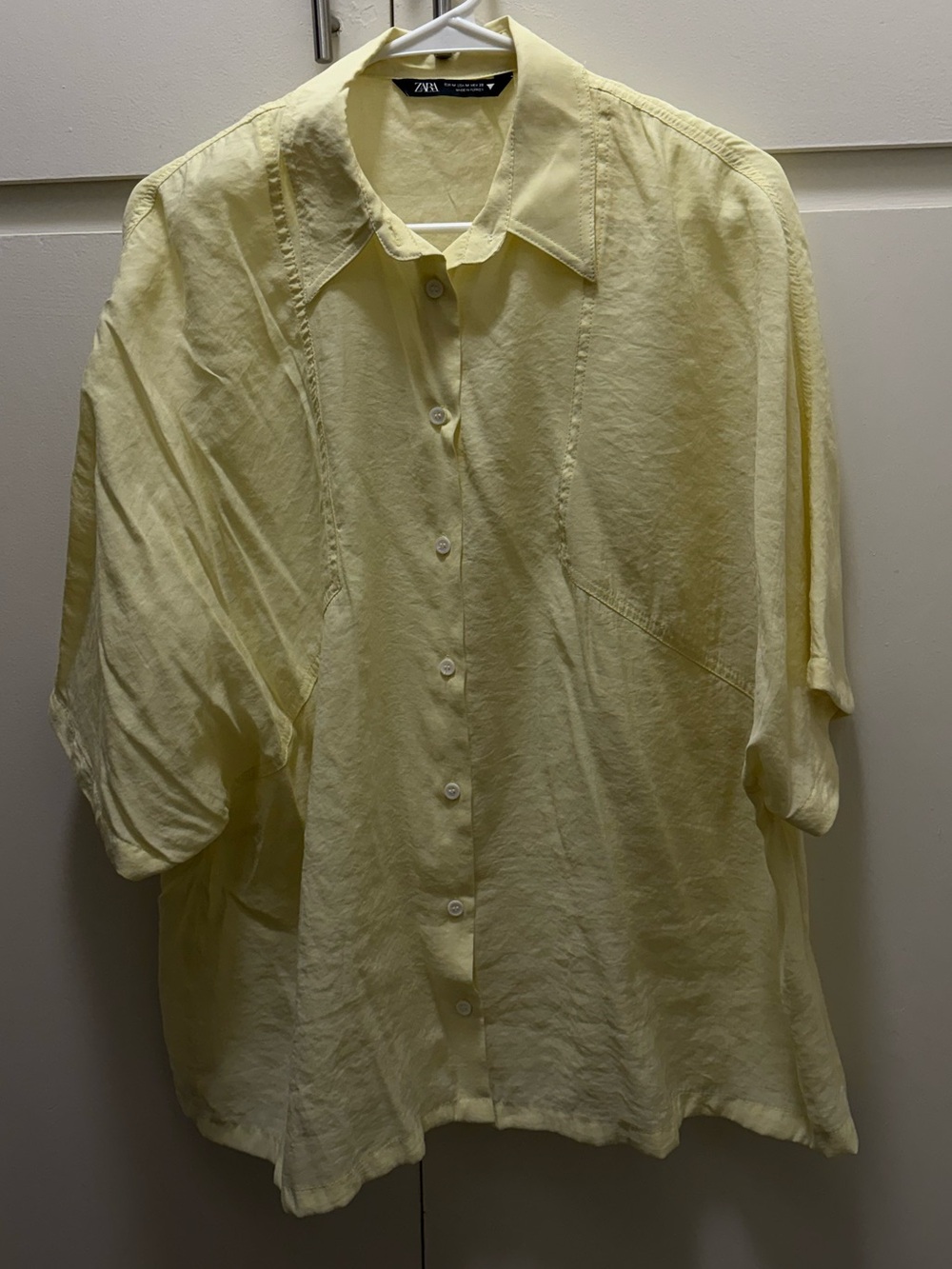 ZARA Pale Yellow Short-Sleeve Button-Down Oversized Shirt